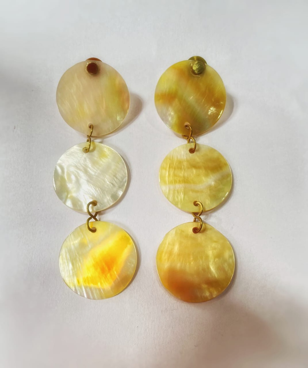 Mother of pearl pluto tops white earrings view 2
