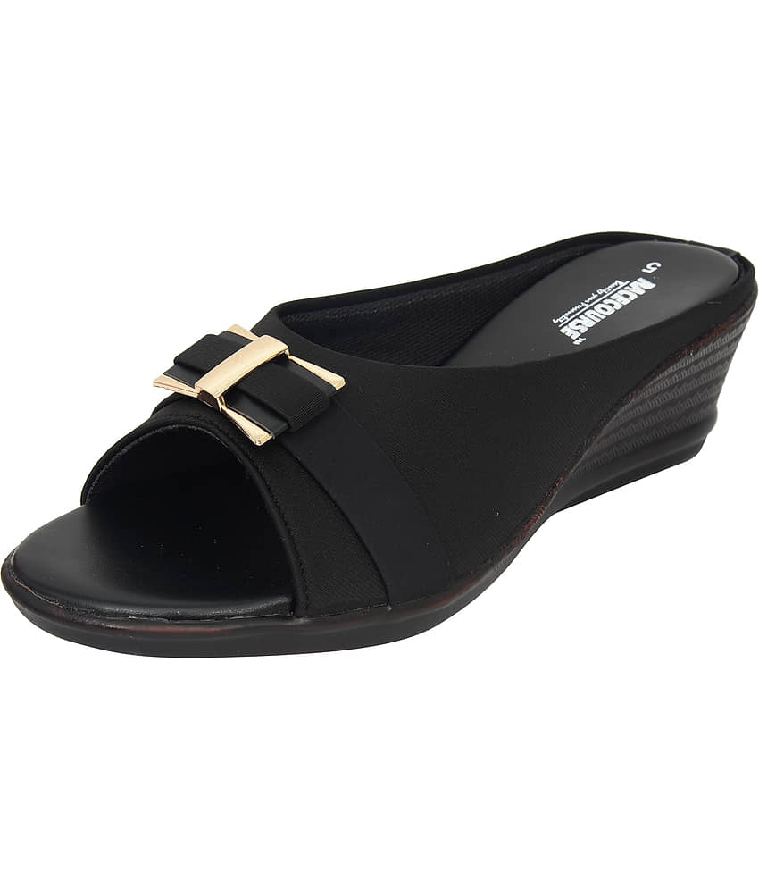 Racecourse - Black Women's Slip On Heels view 2