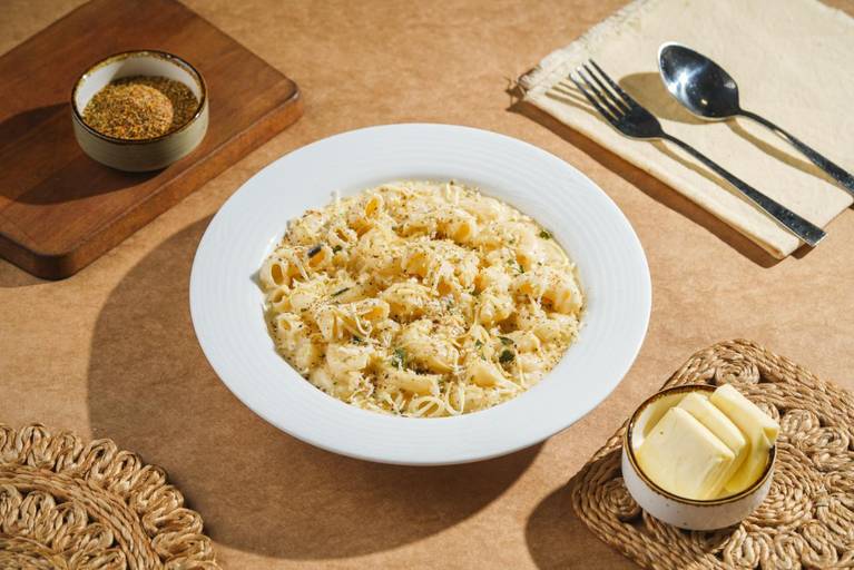 Classic Mac'N Cheese Pasta