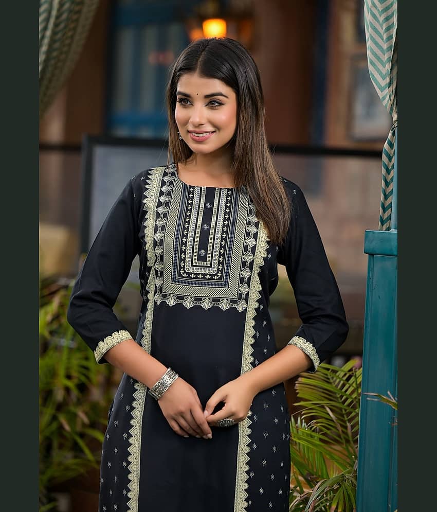 Juniper Rayon Printed Straight Women's Kurti - Black ( Pack of 1 ) view 2