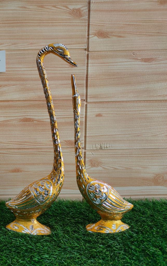 White Metal Gold Finish Swan Set for Home Decor view 2