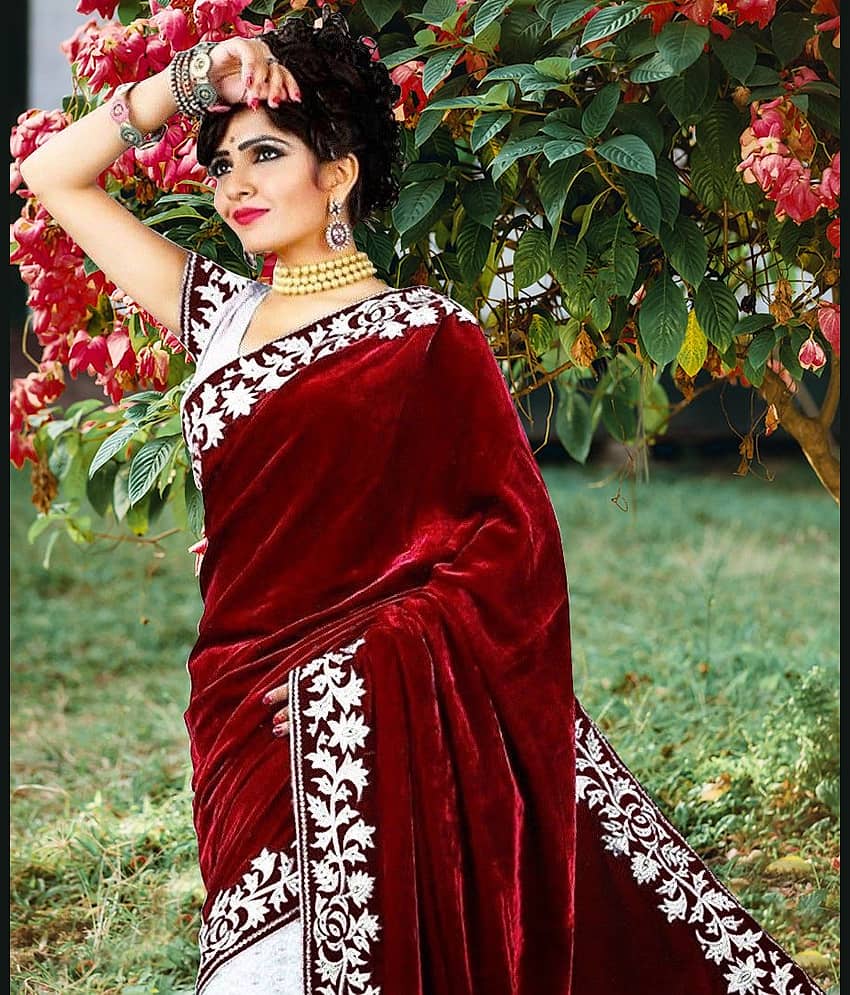 WXW Fashion Velvet Embroidered Regular Saree With Unstitched Blouse Piece ( Maroon ) view 2