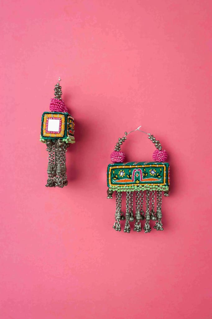 Dagu Magu!! Earring view 2