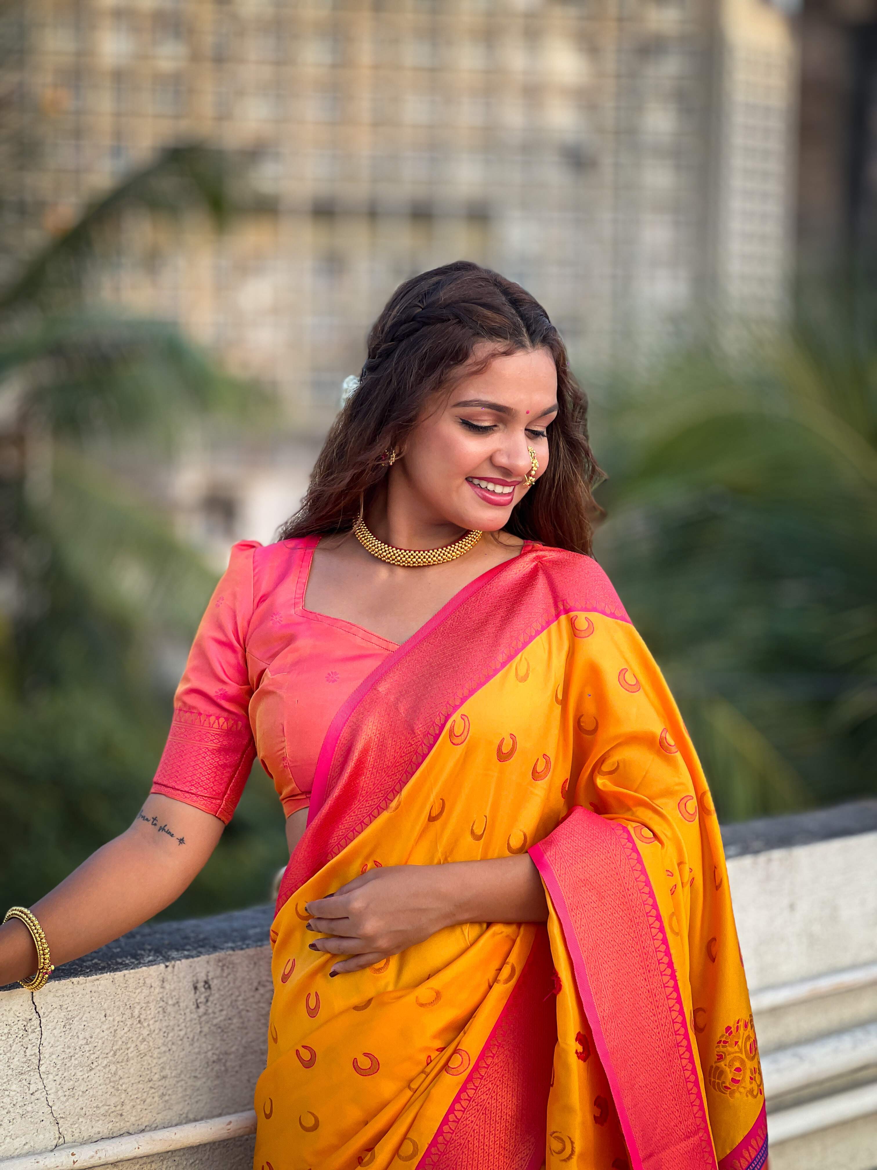 Yavira Silk Yellow Women Jacquard Sarees view 2