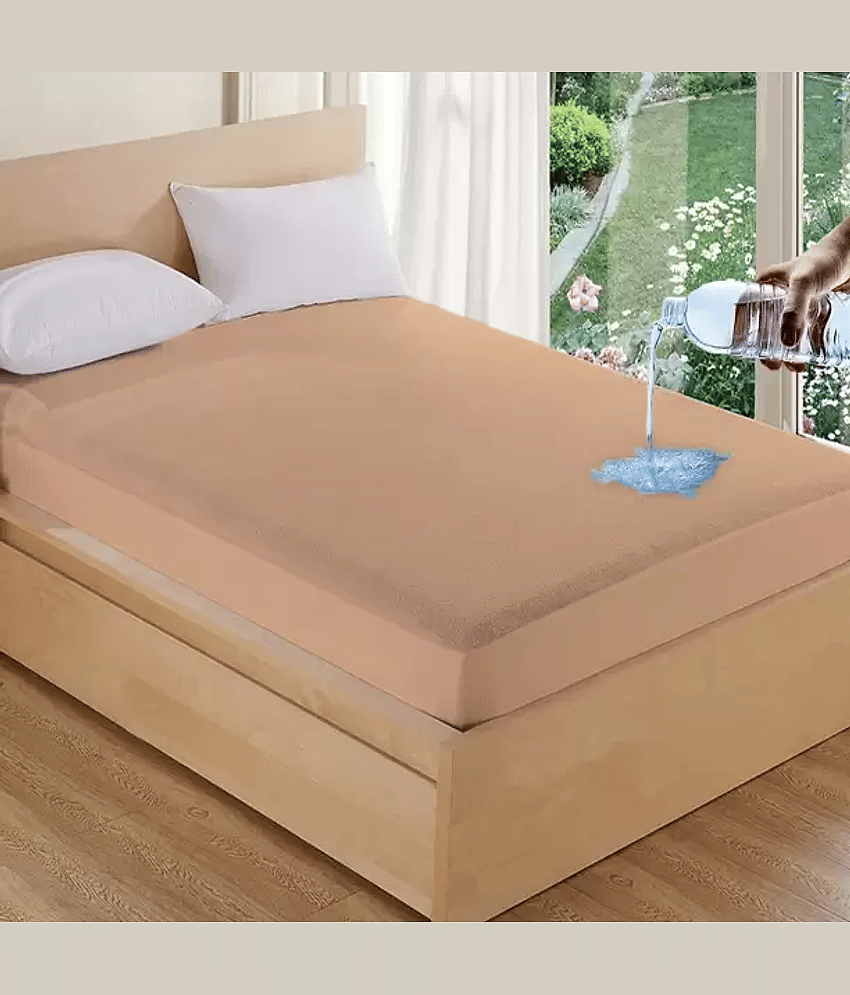 Luxurious homes Beige Satin Mattress Cover