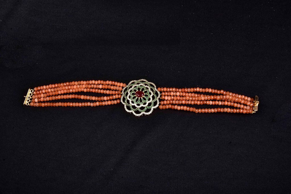 CHOKER NECKLACE view 2