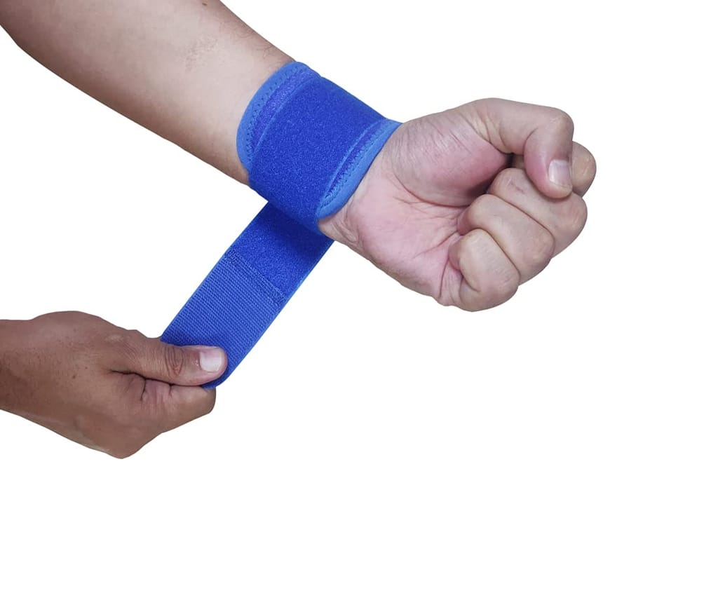 EZYFIT Wrist Support Deluxe | Wrist Brace Carpal Tunnel, Adjustable Support for Arthritis and Tendinitis Pain Relief I Weightlifting I Sports I Gym I Exercise view 2