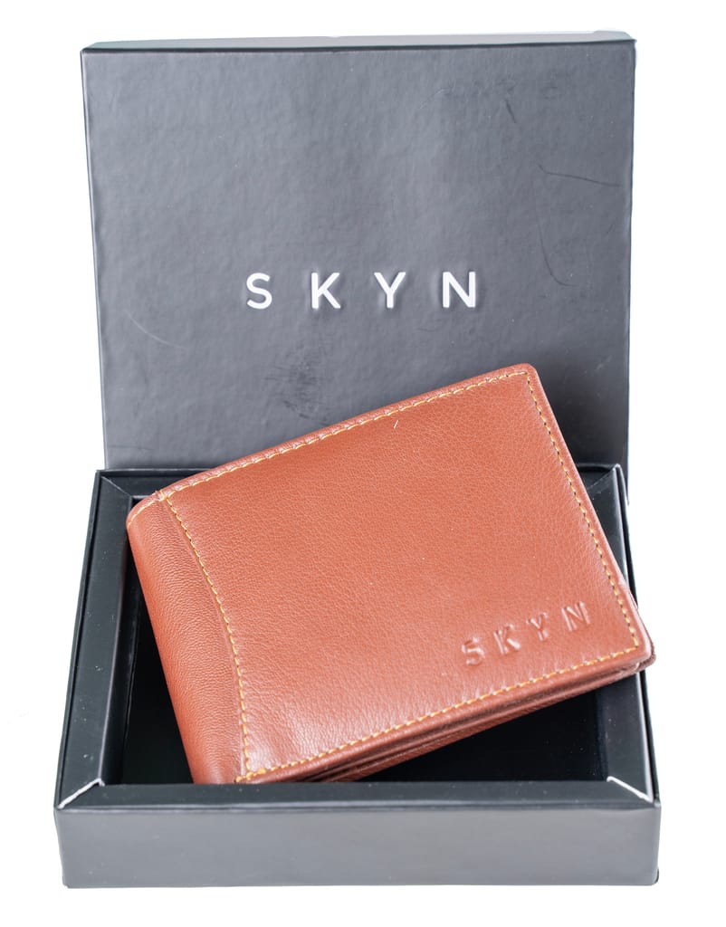 SKYN Luxury Men’s Leather Wallet | RFID Protection | Bifold with Multiple Slots & Cash Section | Gift Box