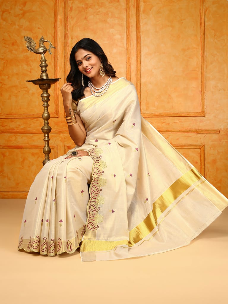 Kerala Cream Gold Jari Weaving Saree view 2