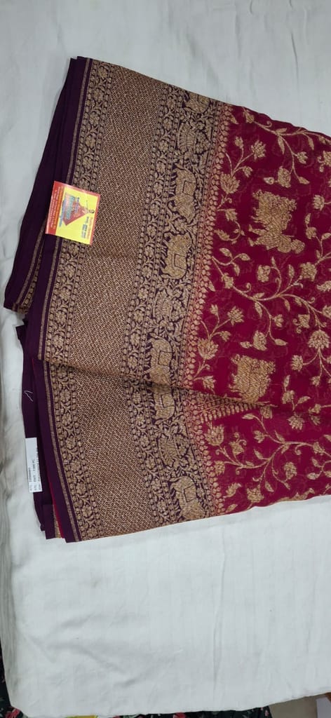 Buy Online Pink Color Traditional Saree With Golden Weaving Work And Heavy Pallu For Women view 2