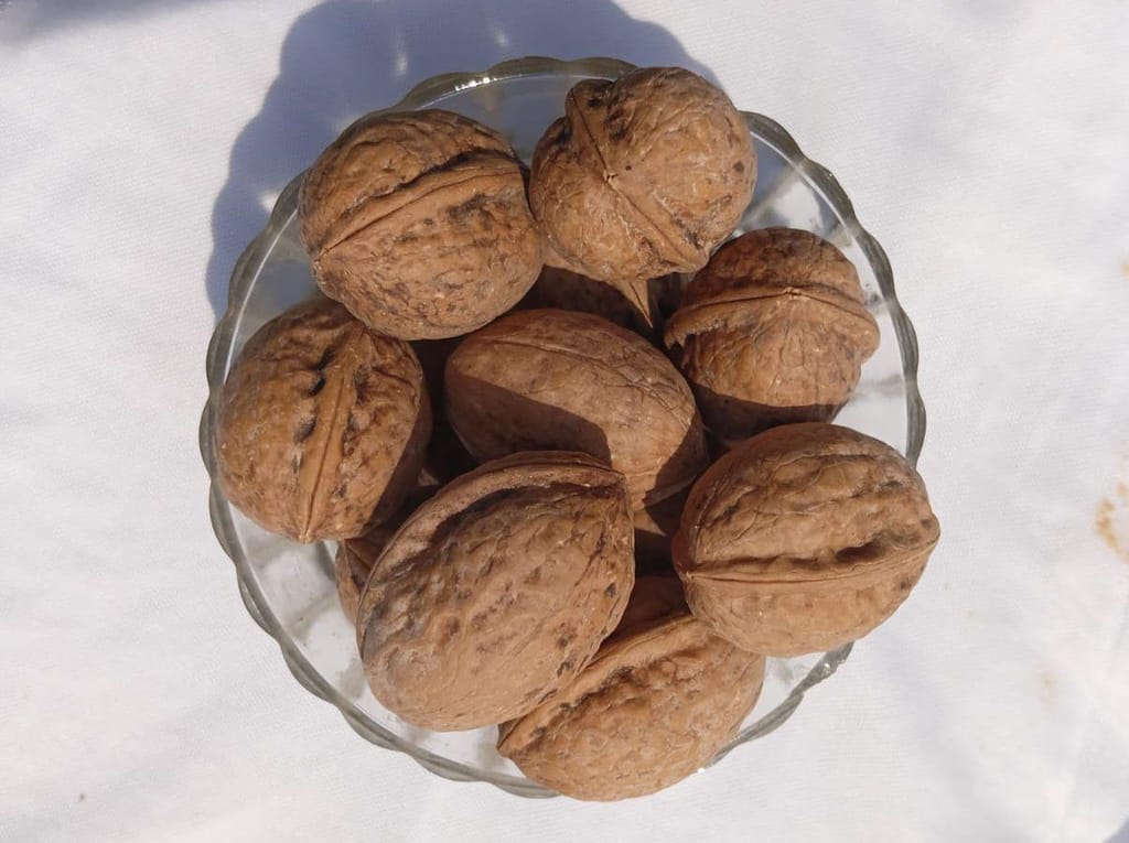 100% Natural Premium Walnuts - 1KG Pack view 2