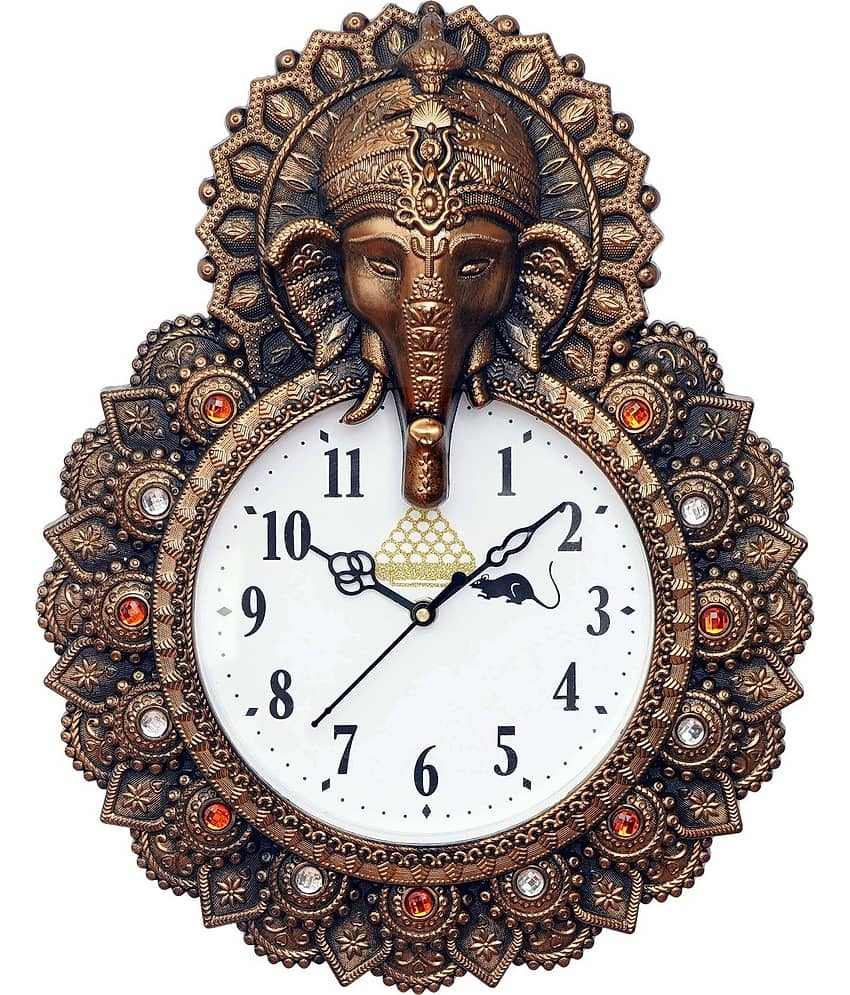 shivaira Assymetric Analog Wall Clock