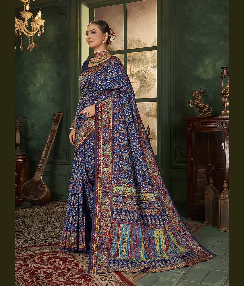 Sariya Jacquard Printed Saree With Unstitched Blouse Piece ( Green ) view 2