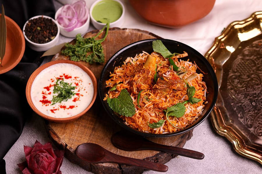 Hyderabadi Mutton Handi Dum Biryani