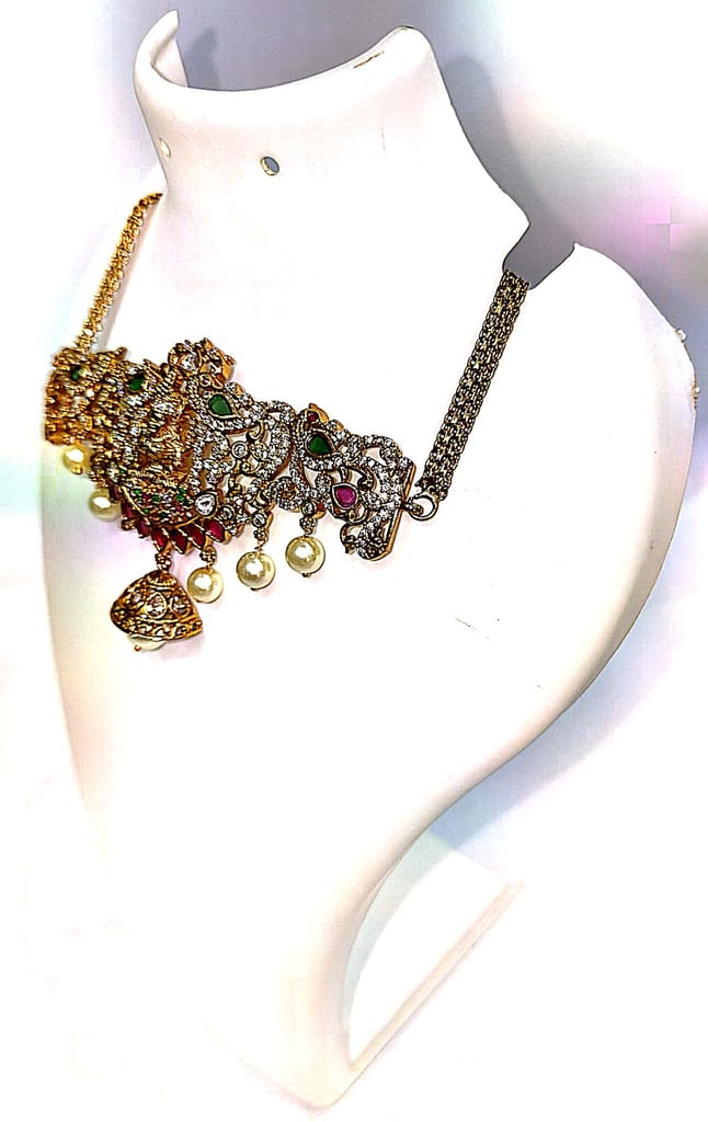 Traditional Indian Gold Plated Temple Necklace Set with Pearls view 2