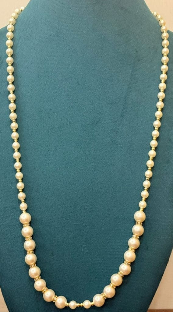 singlestrand white graduated moti pearl necklace view 2