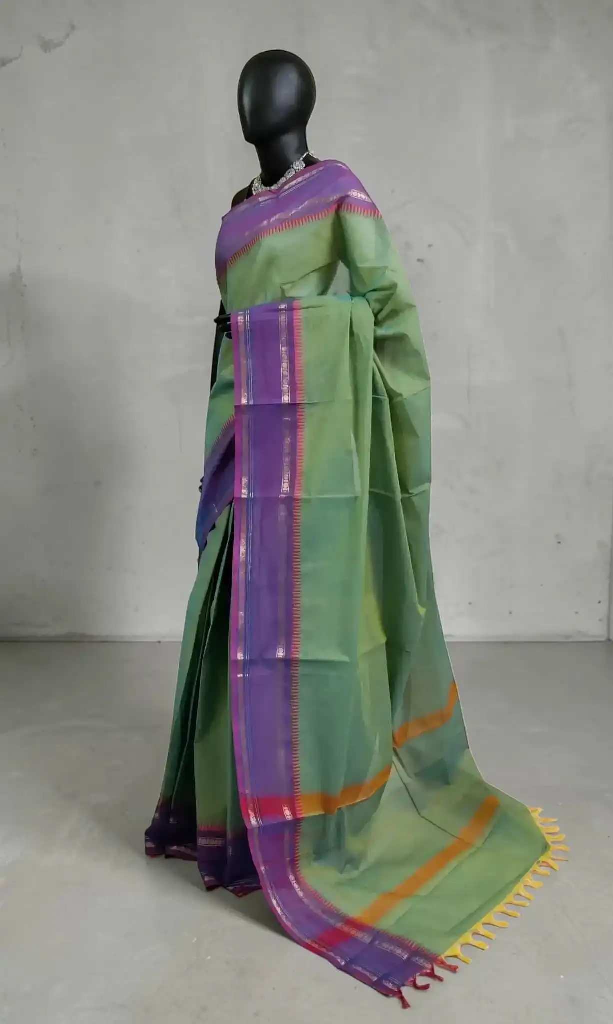 Sea Green Kanchipuram Cotton-Silk Handloom Saree with Woven Border view 2