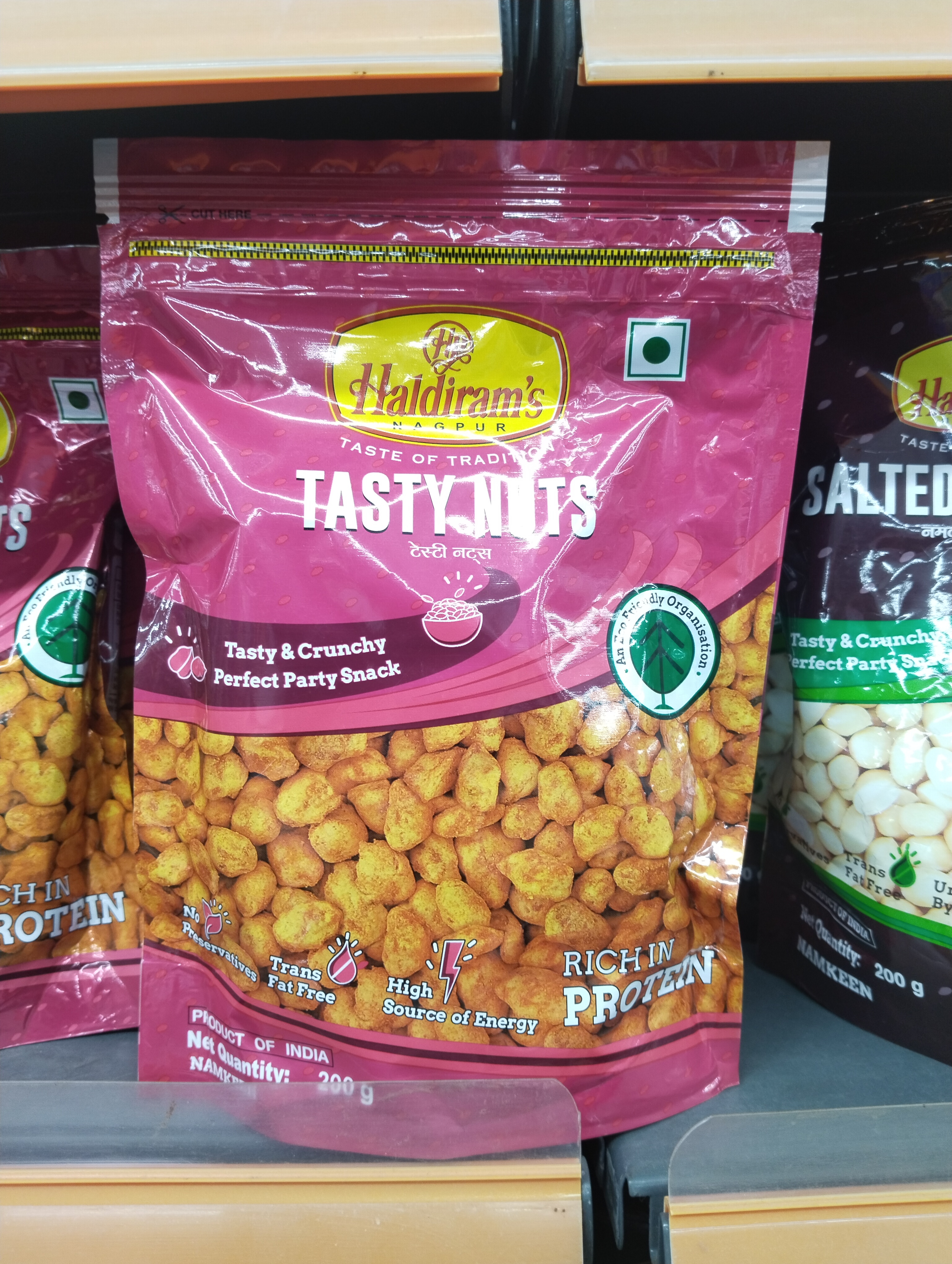 Haldiram's Tasty Nuts Namkeen