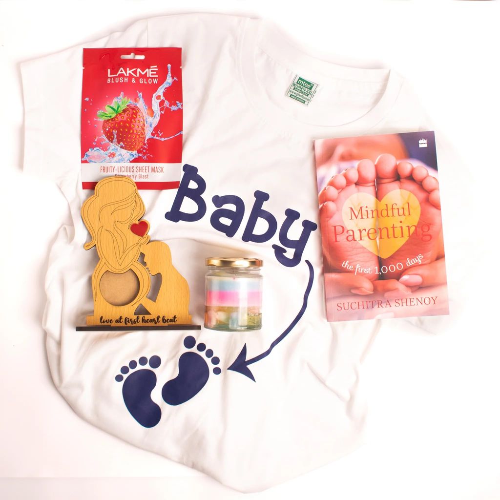 The Baby First Box Baby Shower Gift Hamper -Xxl Tshirt For Mom, Baby Theme Candle, Love At First Sight Frame, Pregnancy Book In A Gift Box,1 Count,Multicolor view 2