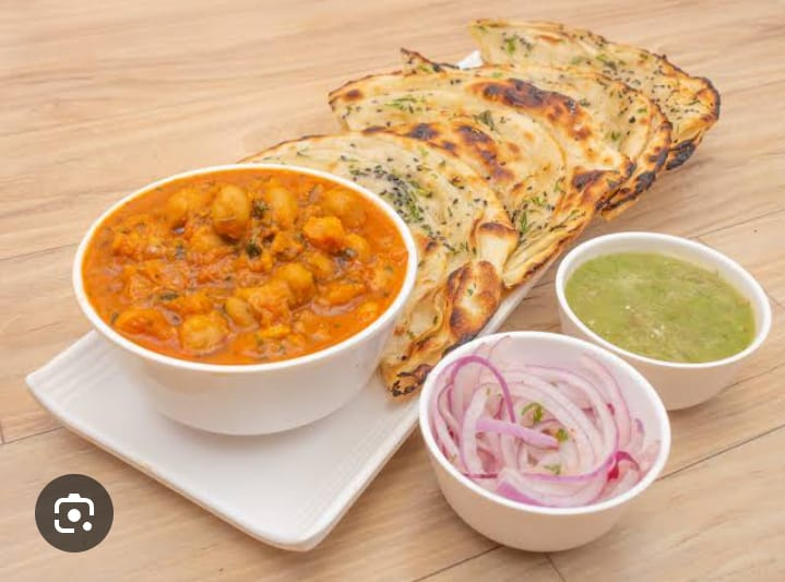 Chole with raita and 2 kulcha