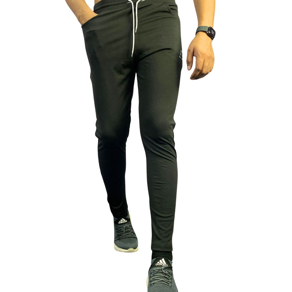 Wruxing Solid Men Black Track Pants view 2