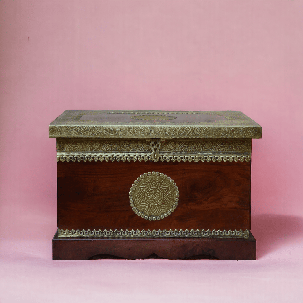 Homdecor Products Brass Fitting Trunk Wooden Hand Carved Beautiful Designs Wooden Box Chest Wooden Sanduk Brass Inlaid Set 1 view 2