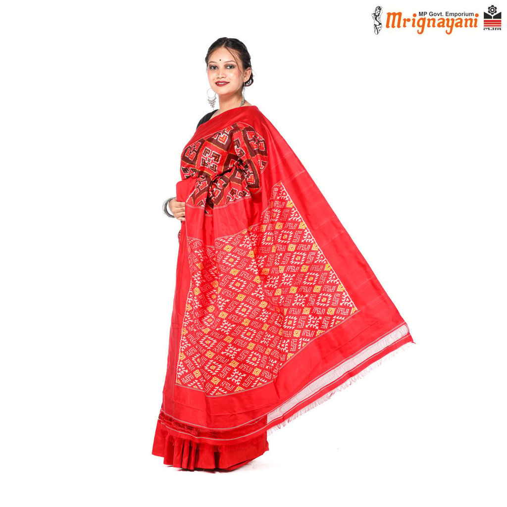 HANDLOOM IKKAT PATOLA PURE SILK SAREE WITH BLOUSE (SKU - 1SSP06230422, SAREE-1109) view 2