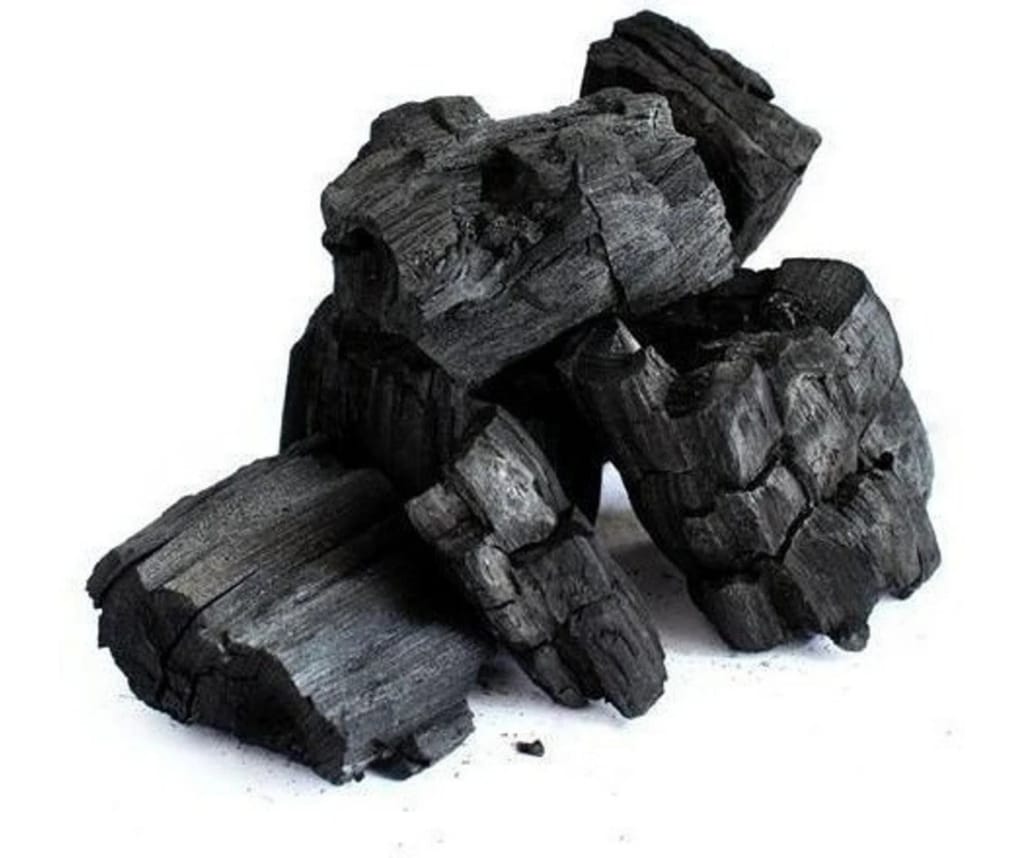 Premium Hardwood Charcoal - Perfect for Grilling 1KG view 2