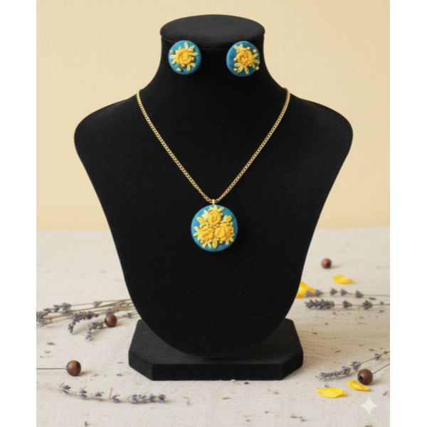 Hand Embroidered Set With Golden Alloy Chain view 2