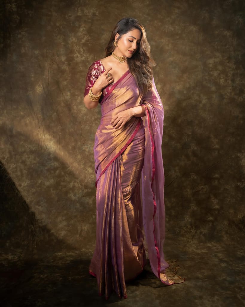 Attractive Purple Fendy Silk Saree with Jacquard Weaving Blouse view 2