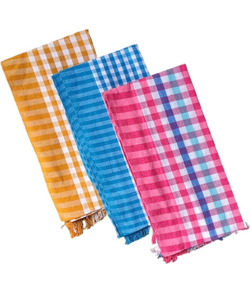 VUNNAVA Pack of 3 Cotton 575 -GSM Bath Towel ( Multicolor ) view 2