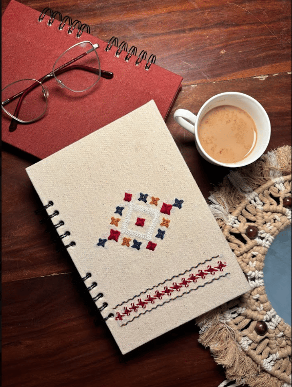 Handmade Jute Notebook with Geometric Embroidery and Macrame Border view 2