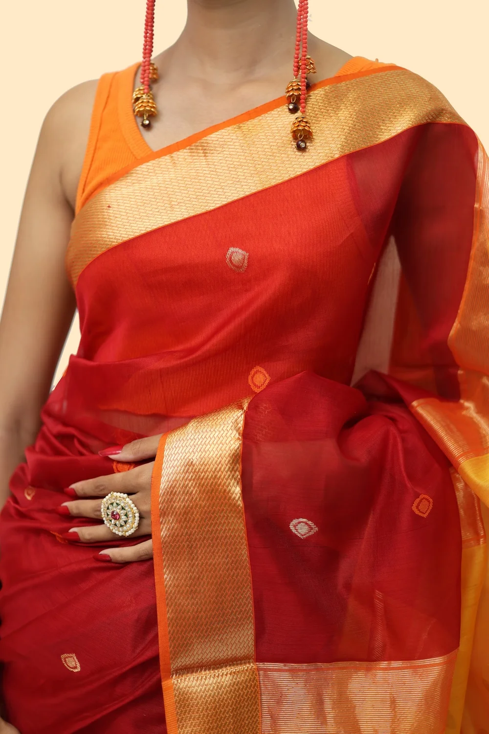 Vibrant Maroon Drop motif handloom Saree with Tassels view 2