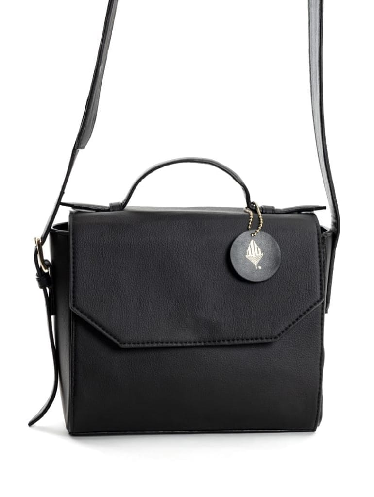 Asteria - Black