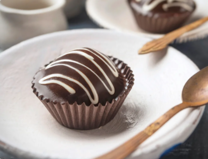 Monginis Choco Bomb Pastry view 2