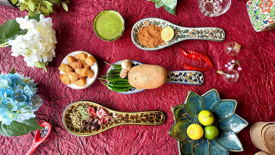 Aloo chaat special (spicy)