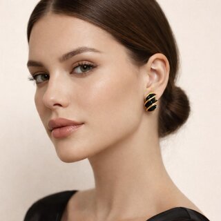 Stud Earring (Black) view 2