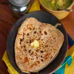 Tikona paratha