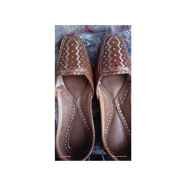 Punjabi Jutti for Women (Size 7)