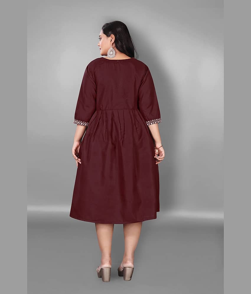 Hetsa Women Cotton Blend Embroidered Anarkali Kurti ( Maroon ) view 2