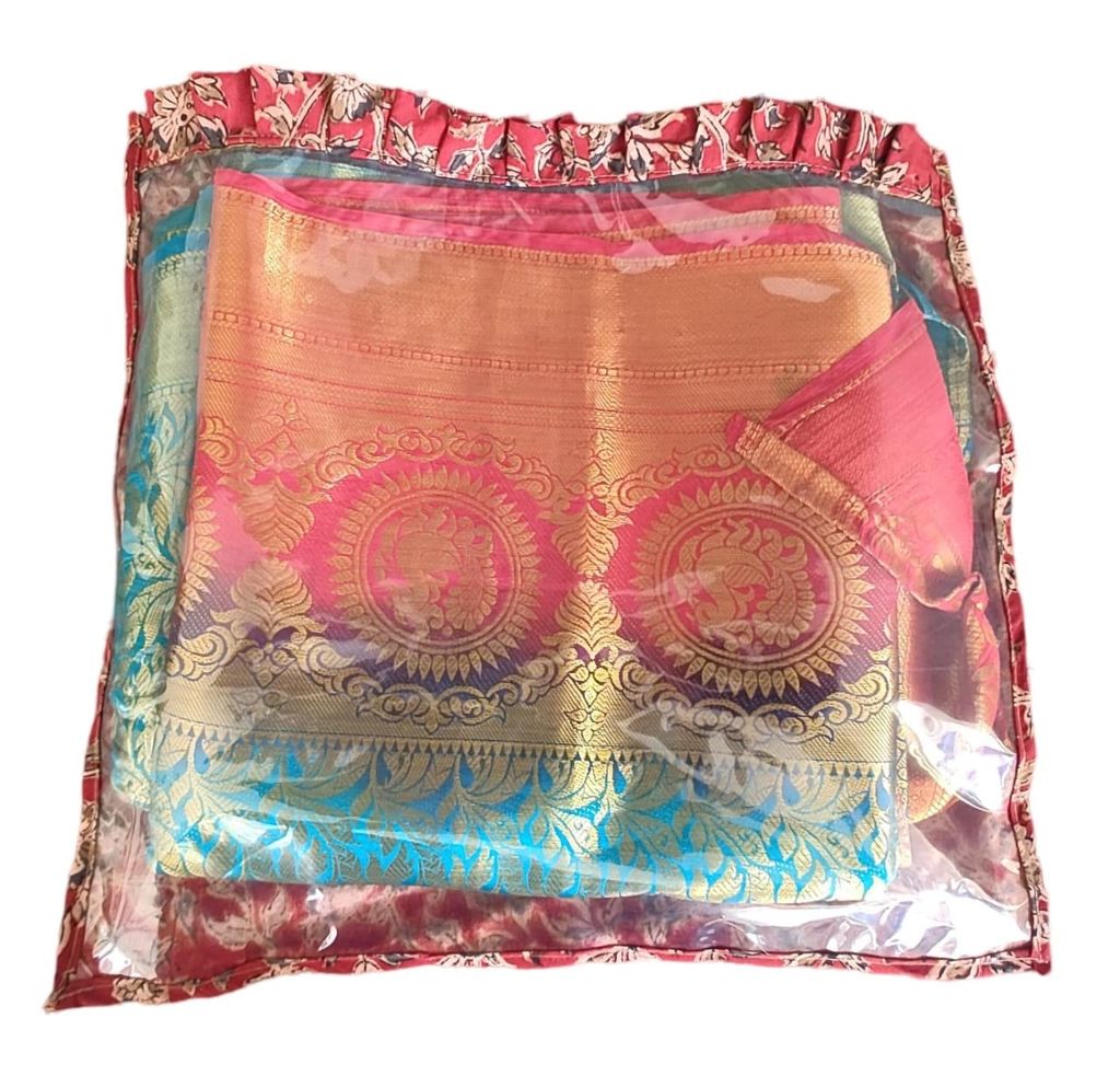 KALANKARI Red Floral Print Microwave1 SAREEE COVER Oven Cover with PVC Window and Ruffle Trim view 2