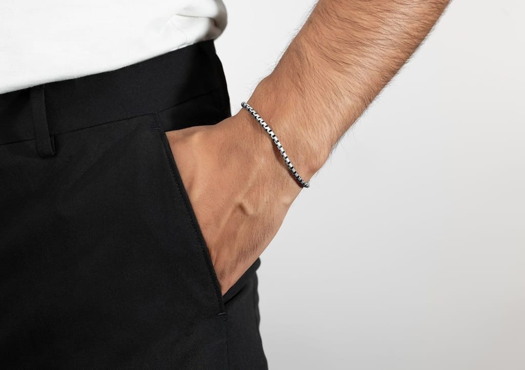 Classic Box Link Bracelet view 2
