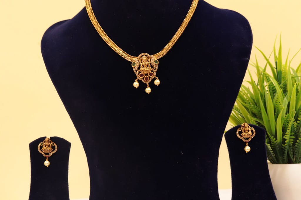 Traditional Indian Gold Plated Temple Jewellery Necklace Set with Earrings for Women view 2
