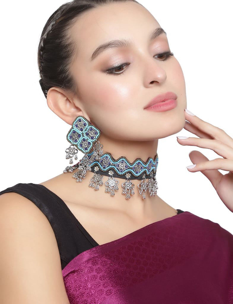 Cardinal Oxidized Multicolor Blue & Black Beads Onyx Weaving Geometric Design Choker Necklace Set view 2
