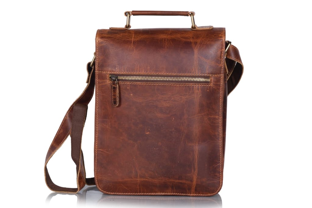 Joyait Leather Handicraft - 100% Leather Shoulder bag, Travel Bag for Men & Women - Brown view 2
