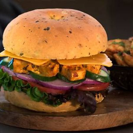 Kadai paneer burger