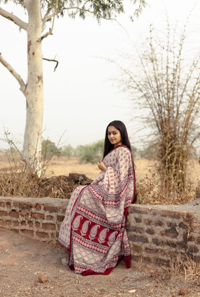Kaisori Kali Jhumka handblockprinted cotton saree view 2