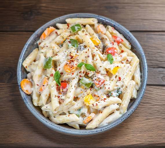 White sauce pasta