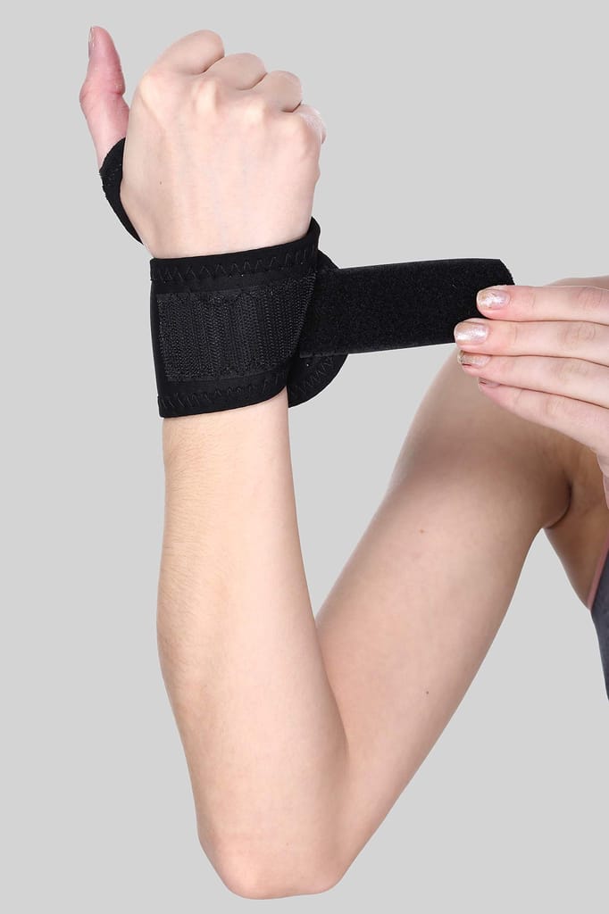 Aktive Support 531 Wrist Wrap With Thumb Hole (Free Size, Black) view 2