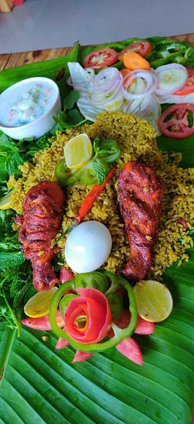 Leg piece biryani
